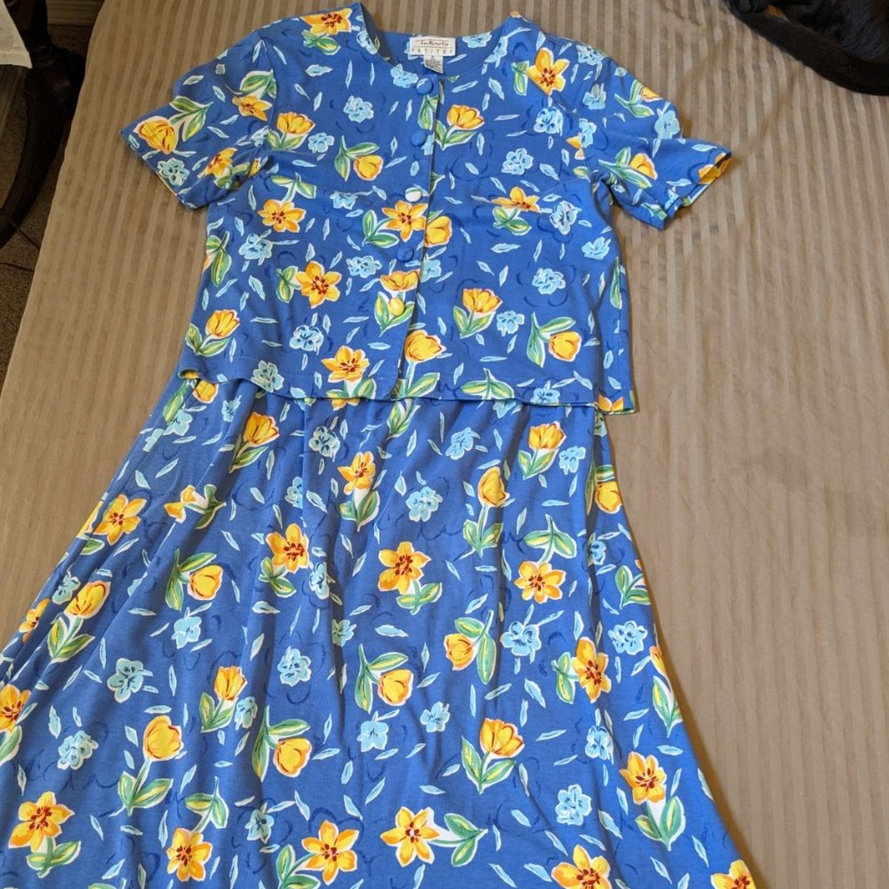 Talbots Comfortable Two-piece Skirt and Top Set Dress Pockets